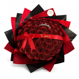 Buchet cu 51 trandafiri rosii cu sclipici coronita si mesaj personalizat